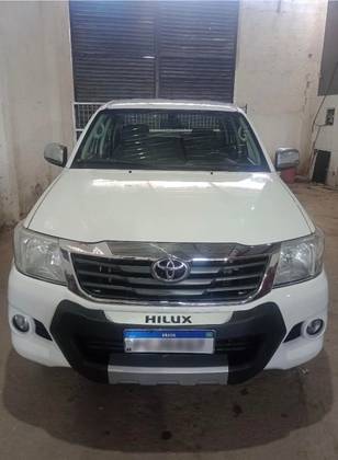 TOYOTA HILUX 2.7 SRV 4X2 CD 16V FLEX 4P AUTOMÁTICO TOYOTA HILUX 2.7 SRV 4X2 CD 16V FLEX 4P AUTOMÁTICO